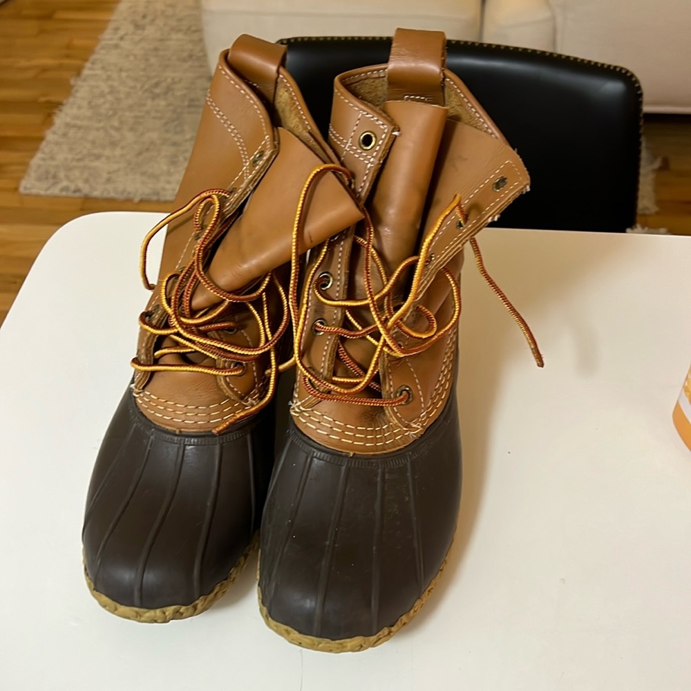 Bean boots